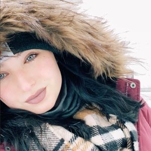 Meet your Posher, Gabrielle